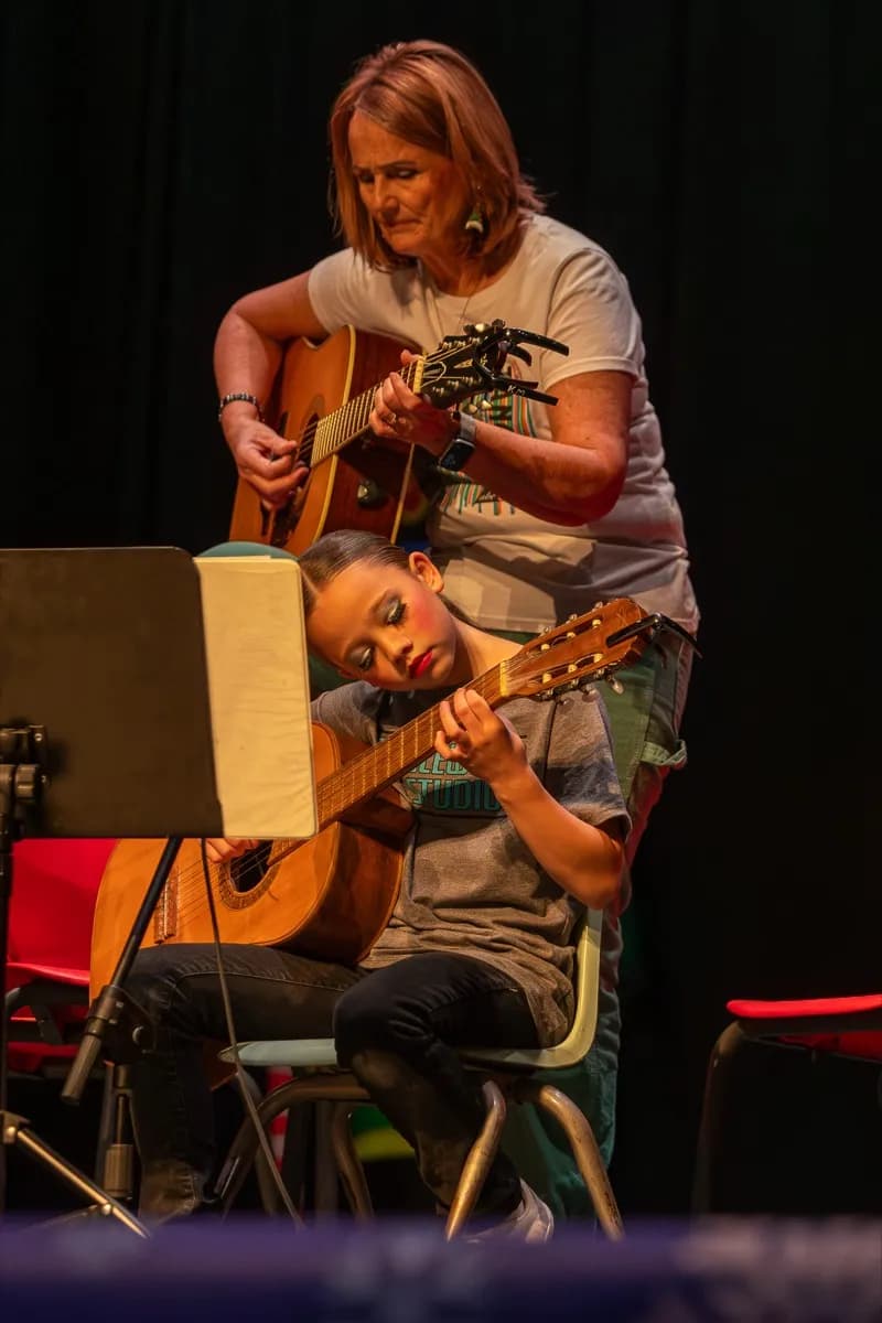 Guitar lesson with instructor